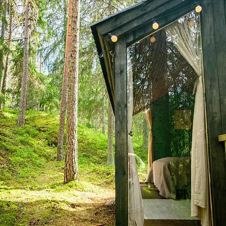 Campismo de Luxo Minimoekki Karjalohjalla Lohja