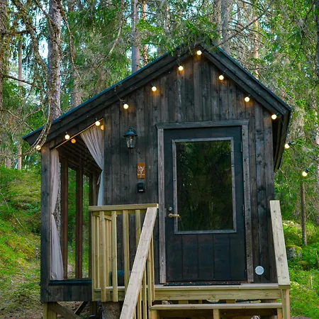 Minimoekki Karjalohjalla Campismo de Luxo *